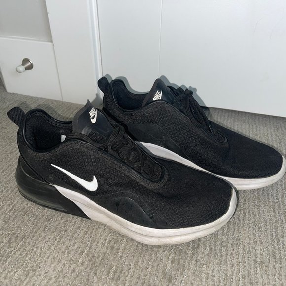 Nike Athletic Shoes - Picture 1 of 2